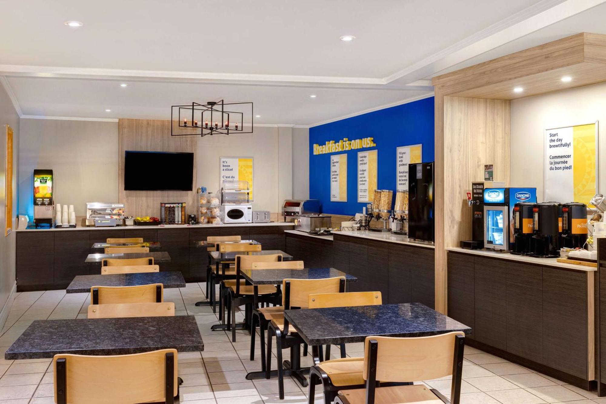 Days Inn By Wyndham Edmundston Luaran gambar