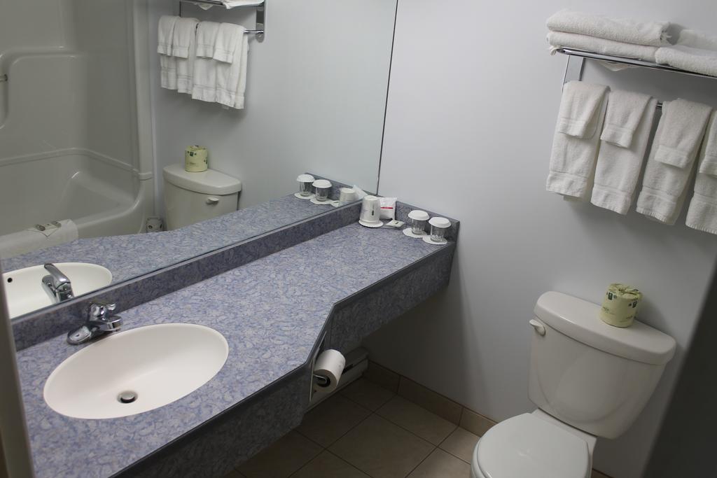 Days Inn By Wyndham Edmundston Luaran gambar